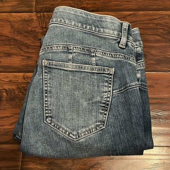 Torrid Bombshell Straight High Rise Distressed Ripped Denim Jeans Contem… - Picture 2 of 12